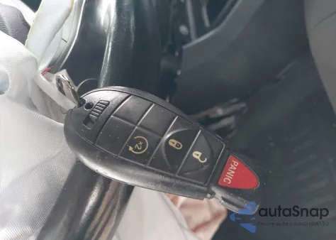 2019 Jeep Cherokee Latitude 4X4 from USA, damaged, VIN 1C4PJMCB8KD489629